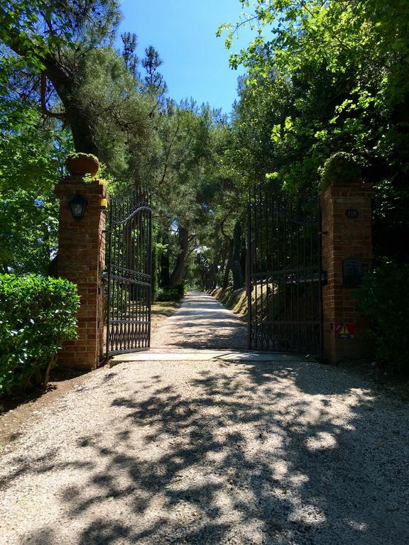 Отель Il Colle Delle Terrazze Фано Экстерьер фото